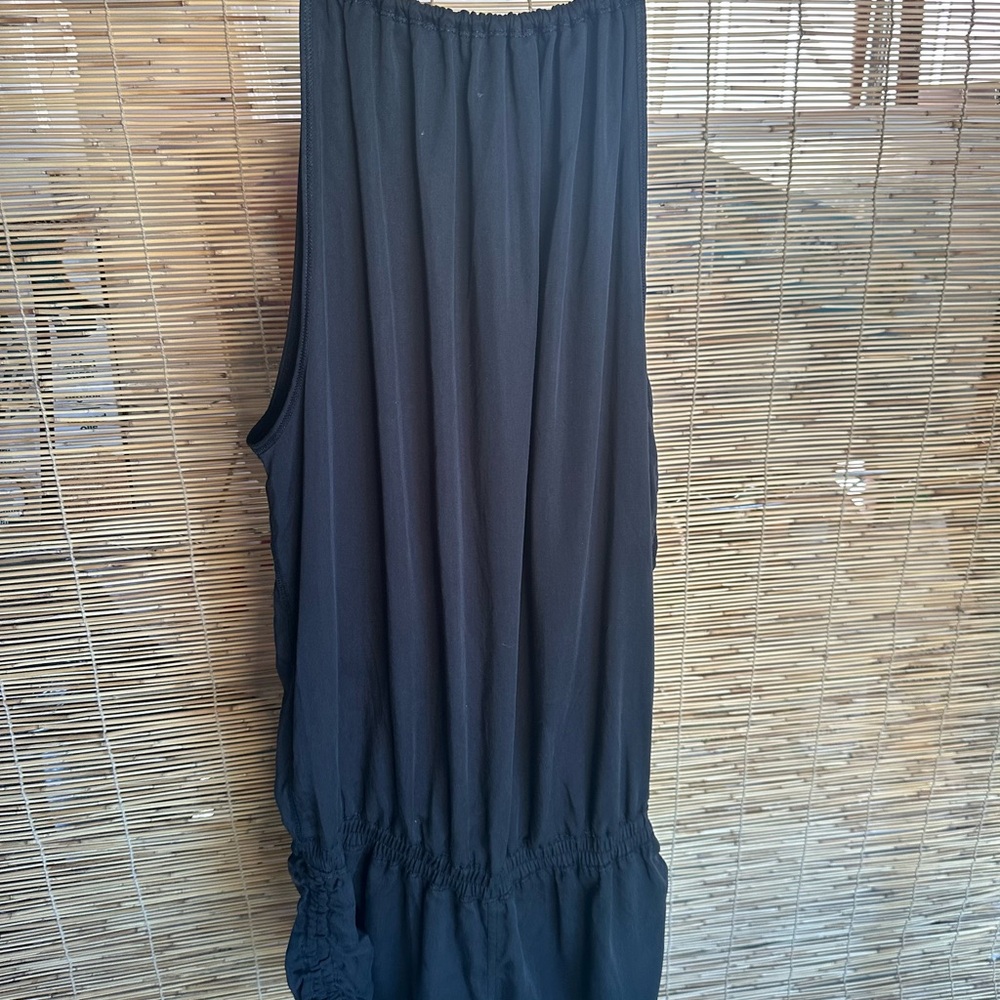 Black Sleeveless Dress